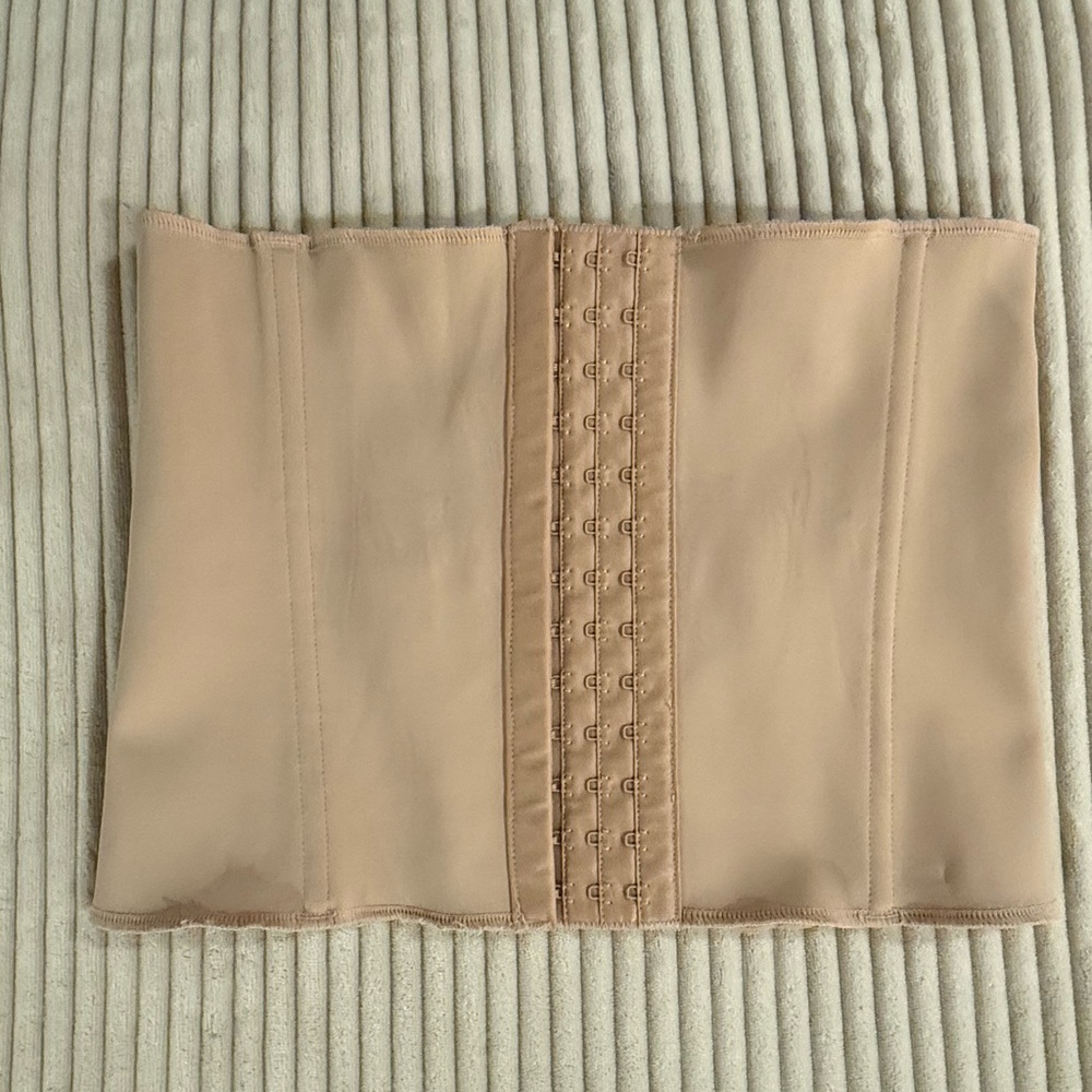 SKIMS Nude Shapewear Corset